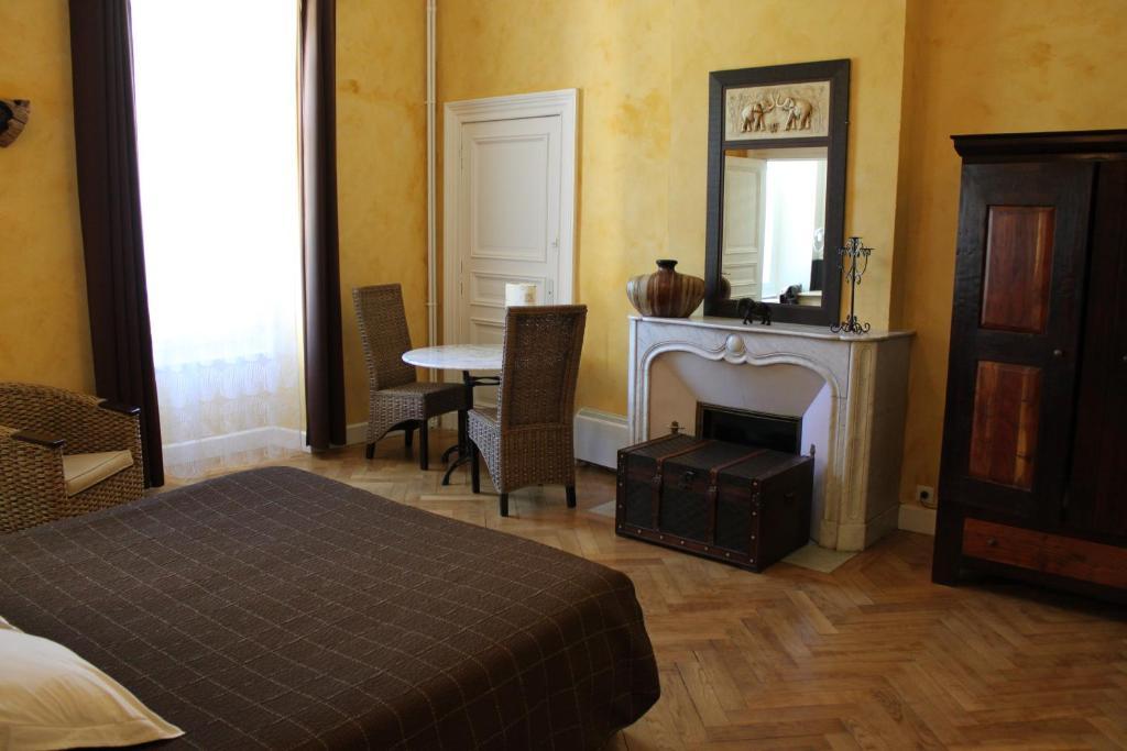 Chambres D'Hotes Chateau De Viviez Exterior foto